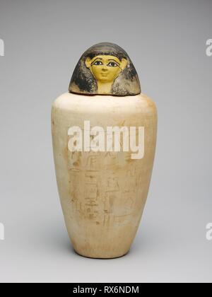 Canopic Jar der Aufseher der Erbauer des Amun, Amenhotep. Ägyptische. Datum: 1427 v. Chr.-1400 v. Chr.. Abmessungen: a (jar): 30,7 × 18,4 × 18,4 cm (12 1/8 x 7 1/4 x 7 1/4 in.) b (Deckel): 12,7 × 12,7 × 13,3 cm (5 × 5 × 5 1/4 in.). Terra-cotta und Pigment. Herkunft: Ägypten. Museum: Das Chicago Art Institute. Thema: Alte ägyptische. Stockfoto