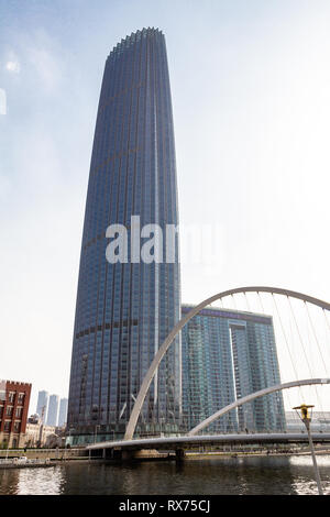 März 2014 - Tianjin, China - moderne Architektur am Ufer des Haihe River in Tianjin, China, Stockfoto