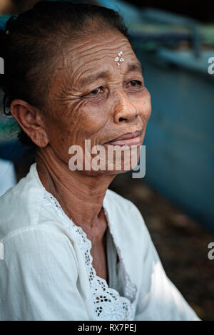 Strand balinesischen religiöse Zeremonie, Tabanan, Kaution, Indonesien Stockfoto