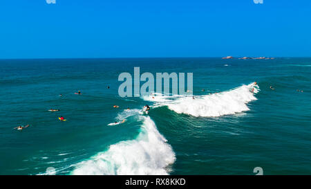 Antenne. Surfer. Hikkaduwa, Sri Lanka. Stockfoto