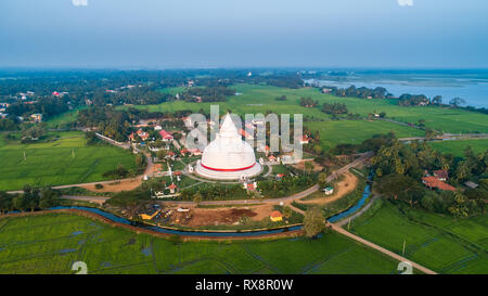 Hambantota Raja Maha Vihara ist eine alte buddhistische Tempel in Hambantota, südlichen Provinz von Sri Lanka. Stockfoto