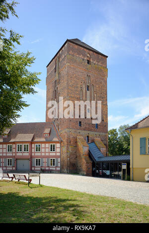 Amtsturm, der alten Bischofsburg, Museum des Dreißigjährigen Krieg, Dreißigjähriger Krieg, Ostprignitzmuseum, Wittstock/Dosse, Brandenburg, Deutschland Stockfoto