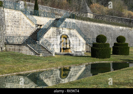 Das Neue Schloss von Ansembourg liegt im Zentrum von Luxemburg in das Tal der Sieben Schlösser. Stockfoto