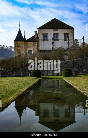 Das Neue Schloss von Ansembourg liegt im Zentrum von Luxemburg in das Tal der Sieben Schlösser. Stockfoto