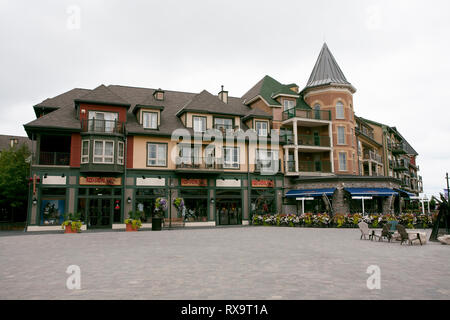 28.August 2007 Collingwood Ontario Kanada malerische Gebäude Blue Mountain Village Touristenattraktion Unterbringung außerhalb der Saison Stockfoto