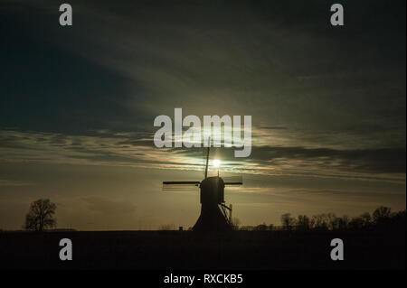 Zandwijkse Molen bei Sonnenuntergang Stockfoto