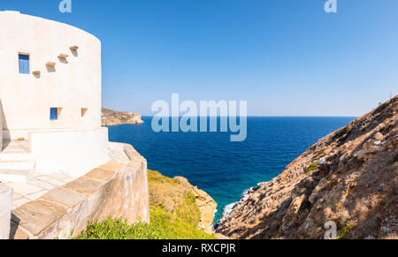 Herrlicher Meerblick in das Dorf Kastro auf Sifnos. Griechenland Stockfoto