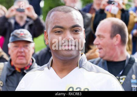 Lance Sergeant Johnson Beharry Gideon (VC) Victoria Cross britische Armee Soldat an die Streitkräfte Memorial, die National Memorial Arboretum, Staffordshire Stockfoto