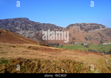 Die wainwrights Sheffield Pike & Glenridding Dodd aus der Nähe von Mires Beck im Nationalpark Lake District, Cumbria, England, UK. Stockfoto