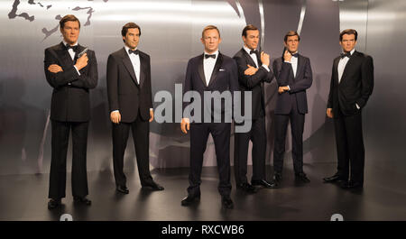 Leben wie Modelle der James Bond Schauspieler auf Anzeige an Madame Tussaud's Wachsmuseum in London Stockfoto