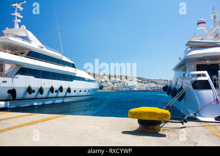 Luxus Yachtcharter in Mykonos, Griechenland Stockfoto