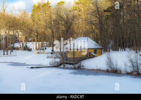 Estnische Winterlandschaft. Helijarve Resort. Stockfoto