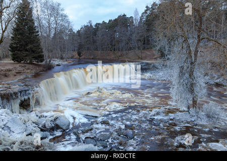 ? Rozen Wasserfall, bekannt als Keila Juga in Estland Stockfoto