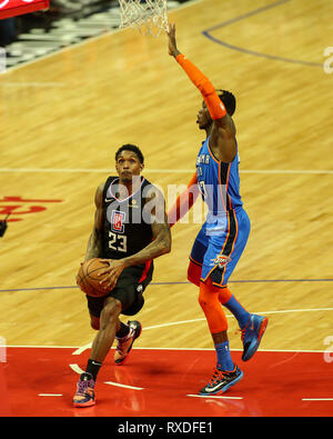 Los Angeles, CA, USA. 8 Mär, 2019. LA Clippers guard Lou Williams Nr. 23 während der Oklahoma City Thunder vs Los Angeles Clippers at Staples Center am 8. März 2019. (Foto durch Jevone Moore) Credit: Csm/Alamy leben Nachrichten Stockfoto