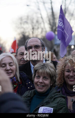 Madrid, Spanien. 8 Mär, 2019. Engel Gabilondo in der Nähe der wichtigsten Sprecherinnen der Regierung aus Protest gegen den Internationalen Frauentag. Manu Reyes/Alamy leben Nachrichten Stockfoto