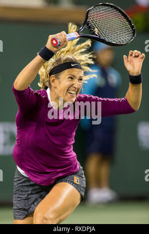 Indian Wells, Kalifornien, USA. 8 Mär, 2019. Victoria Azarenka (BLR) wurde von Serena Williams (USA) 7-5, 6-3 an der BNP Paribas Open in Indian Wells Tennis Garden im kalifornischen Indian Wells besiegt. © Mals Taam/TennisClix/CSM/Alamy leben Nachrichten Stockfoto