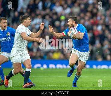 Twickenham, Gbr. 09 Mär, 2019. Twickenham, Vereinigtes Königreich, Samstag, 9. März 2019, England's Ben Youngs, Moves bewältigen, Italien, Jayden HAYWARD, während das Guinness sechs Nationen übereinstimmen, England gegen Italien, an der RFU Rugby, Stadion, Credit: Peter SPURRIER/Alamy leben Nachrichten Stockfoto