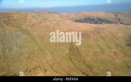 Zig Zag Wanderweg auf den Gipfel des Wainwright weiße Seite vom Gipfel des Catstycam im Nationalpark Lake District, Cumbria, England, UK. Stockfoto