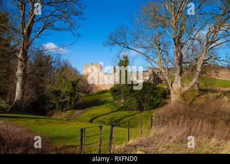 Hailes Schloss ist vor allem auf eine Burg aus dem 14. Jahrhundert über eine Meile und eine Hälfte süd-westlich von East Linton, East Lothian, Schottland Stockfoto