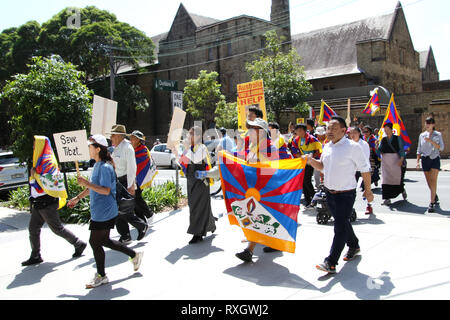 Sydney, Australien. 10. März 2019. Auf Tibet Aufstand Tag Demonstranten trafen an Martin Place und dann zum chinesischen Konsulat marschierten gegen die chinesische Herrschaft zu protestieren. Credit: Richard Milnes/Alamy leben Nachrichten Stockfoto