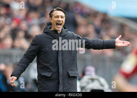 München, Deutschland. 09 Mär, 2019. Trainer Niko Kovac (FCB) Shouts GES/Fußball/1. Bundesliga: FC Bayern München - VfL Wolfsburg, 09.03.2019 Fußball: 1.Liga: FC Bayern München gegen VfL Wolfsburg, München, 9. März, 2019 | Verwendung der weltweiten Kredit: dpa/Alamy leben Nachrichten Stockfoto