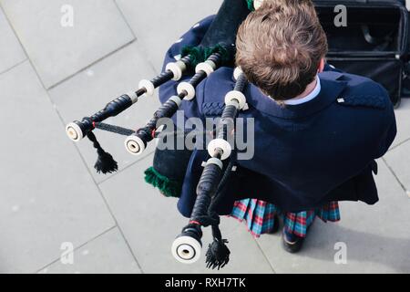 Dudelsackspieler in Edinburgh Stockfoto