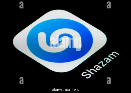 Eine Nahaufnahme der Shazam app Symbol, wie auf dem Bildschirm eines Smartphones (nur redaktionelle Nutzung) Stockfoto