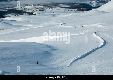 Frankreich, Puy-de-Dome (63), Naturpark Chastreix-Sancy, Besse-et-Saint-Anastaise, ski Station von Besse-et-Saint-Anastaise, Col de Couhay Pass, Skipiste Stockfoto