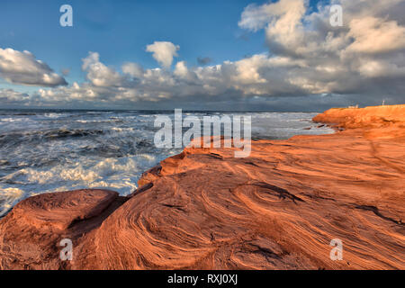 Roten Sandsteinfelsen, Cavendish, Prince Edward Island National Park, Kanada Stockfoto