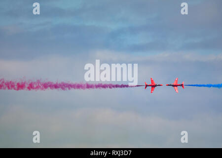 Kollision in der Luft, Hawk Flugzeug, Air Show Scarborough Stockfoto