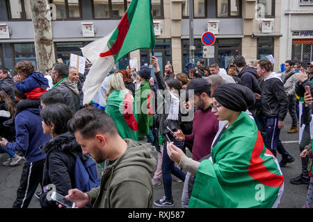 Algerische diaspora Proteste Abdelaziz Bouteflika 5 Kandidatur für den Posten, Lyon, Frankreich Stockfoto