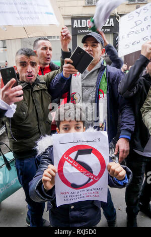 Algerische diaspora Proteste Abdelaziz Bouteflika 5 Kandidatur für den Posten, Lyon, Frankreich Stockfoto