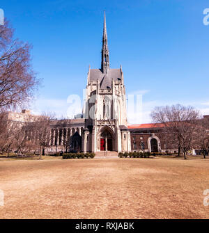 Heinz Chapel, eine nondenominationale Kirche auf dem Gelände der University of Pittsburgh, Pennsylvania, USA Stockfoto