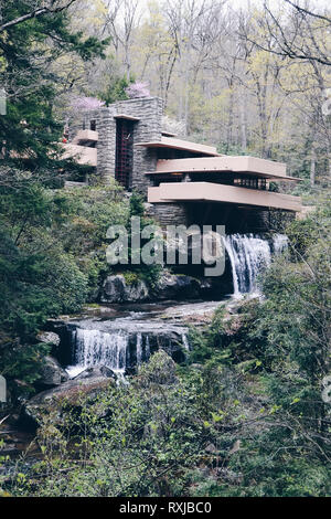 Fallingwater Haus entworfen von Frank Lloyd Wright Stockfoto