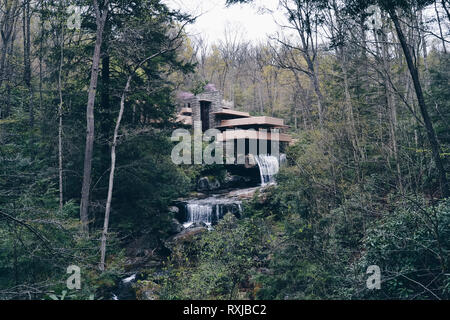 Fallingwater Haus entworfen von Frank Lloyd Wright Stockfoto