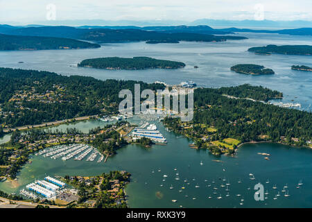 Luftaufnahmen über North Saanich und Gulf Island, Vancouver Island, BC, Kanada Stockfoto