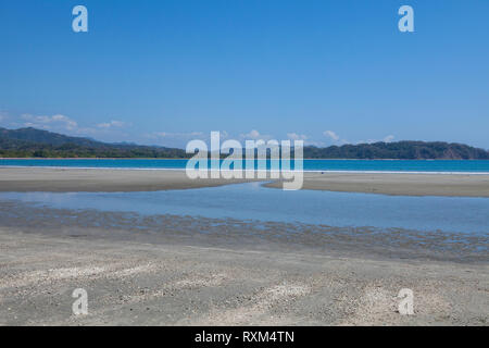 Samara, Guanacaste/Costa Rica-January 25, 2019: Samara Beach. Lieblingsstrand auf Costa Rica's Pacific coast. Stockfoto