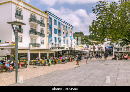 Albufeira, Portugal - April, 21, 2017: Street View Albufeira an der Algarve in Portugal Stockfoto