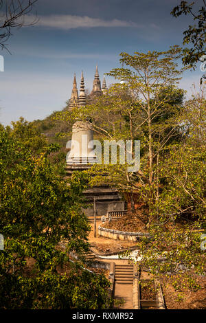 Kambodscha, Phnom Penh, Oudong, Phreah erreichen Traop Berg, Hügel memorial Stupas Stockfoto