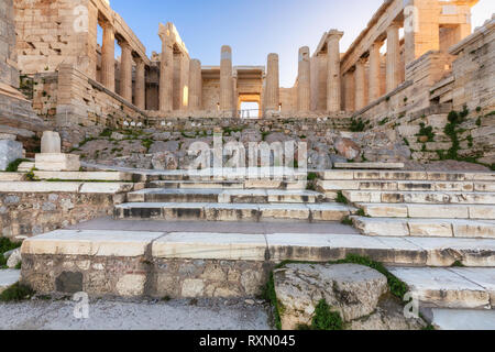 Die Athener Akropolis Propyläen - der Eingang zur Akropolis Stockfoto