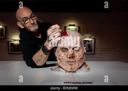 Vorschau auf der offiziellen The Walking Dead Immersive Kunst Galerie Ausstellungen beinhalten interaktive set Erholungen und prop Repliken, terrifying immersive Momente und preisgekrönte Fan Art, die für die Öffentlichkeit am 8. Februar und 9. in der Alten Truman Brauerei, Brick Lane. Mit: Atmosphäre, Wo: London, London, Großbritannien Wann: 07 Feb 2019 Credit: Tom Nicholson/PinPep/WENN.com Stockfoto