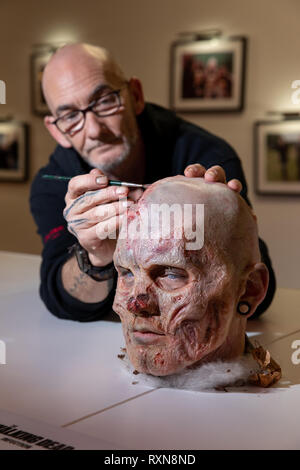 Vorschau auf der offiziellen The Walking Dead Immersive Kunst Galerie Ausstellungen beinhalten interaktive set Erholungen und prop Repliken, terrifying immersive Momente und preisgekrönte Fan Art, die für die Öffentlichkeit am 8. Februar und 9. in der Alten Truman Brauerei, Brick Lane. Mit: Atmosphäre, Wo: London, London, Großbritannien Wann: 07 Feb 2019 Credit: Tom Nicholson/PinPep/WENN.com Stockfoto