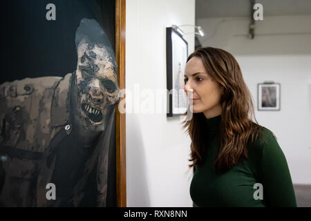 Vorschau auf der offiziellen The Walking Dead Immersive Kunst Galerie Ausstellungen beinhalten interaktive set Erholungen und prop Repliken, terrifying immersive Momente und preisgekrönte Fan Art, die für die Öffentlichkeit am 8. Februar und 9. in der Alten Truman Brauerei, Brick Lane. Mit: Atmosphäre, Wo: London, London, Großbritannien Wann: 07 Feb 2019 Credit: Tom Nicholson/PinPep/WENN.com Stockfoto