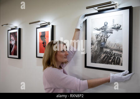 Vorschau auf der offiziellen The Walking Dead Immersive Kunst Galerie Ausstellungen beinhalten interaktive set Erholungen und prop Repliken, terrifying immersive Momente und preisgekrönte Fan Art, die für die Öffentlichkeit am 8. Februar und 9. in der Alten Truman Brauerei, Brick Lane. Mit: Atmosphäre, Wo: London, London, Großbritannien Wann: 07 Feb 2019 Credit: Tom Nicholson/PinPep/WENN.com Stockfoto