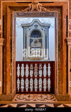 Neapel Kampanien Italien. Die Certosa di San Martino (Kartause von St. Martin) ist eine ehemalige Klosteranlage, die heute ein Museum ist, in Neapel, Italien. Stockfoto