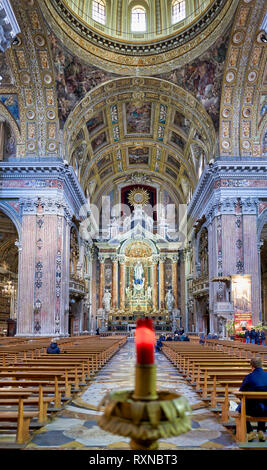 Gesù Nuovo (Jesus) ist der Name einer barocken Kirche in Neapel, Kampanien, Italien. Es ist nur außerhalb der westlichen Grenze des historischen cen entfernt Stockfoto