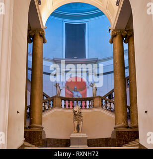 Neapel Kampanien Italien. Das Nationale Archäologische Museum von Neapel (Museo Archeologico Nazionale di Napoli) ist eine wichtige Italienischen archäologischen mu Stockfoto