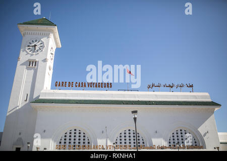 CASABLANCA, MAROKKO - 9. MÄRZ 2019: Casa Voyageurs Bahnhof in Casablanca, Marokko. Stockfoto