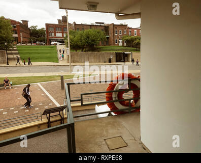 Punkt auf dem Balkon der Lorraine Motel, wo MLK Jr. National Civil Rights Museum Memphis Tennessee ermordet wurde. Stockfoto