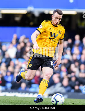 London, Großbritannien. 10. Mär 2019. Diogo Jota der Wolverhampton Wanderers in die Premier League Spiel zwischen Chelsea und Wolverhampton Wanderers an der Stamford Bridge, London, England am 10. März 2019. Foto von Adamo di Loreto. Nur die redaktionelle Nutzung, eine Lizenz für die gewerbliche Nutzung erforderlich. Keine Verwendung in Wetten, Spiele oder einer einzelnen Verein/Liga/player Publikationen. Credit: UK Sport Pics Ltd/Alamy leben Nachrichten Stockfoto